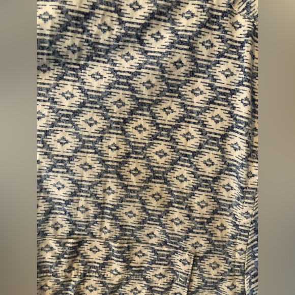 ROWM Short Sleeve Button Down, Size Large - Picture 2 of 7